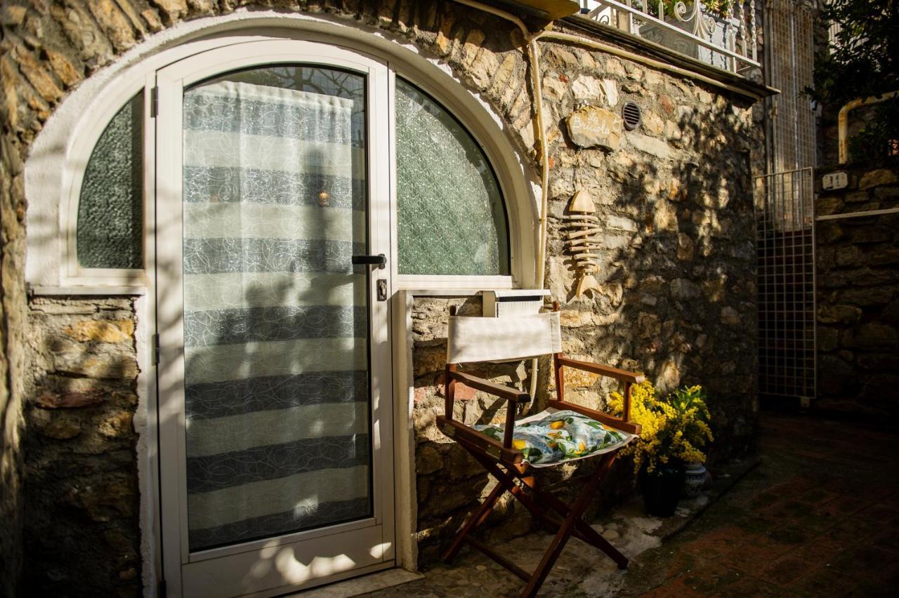 Ferienwohnung Borgo Antico - Il Nido Di Briciola Lerici Exterior foto