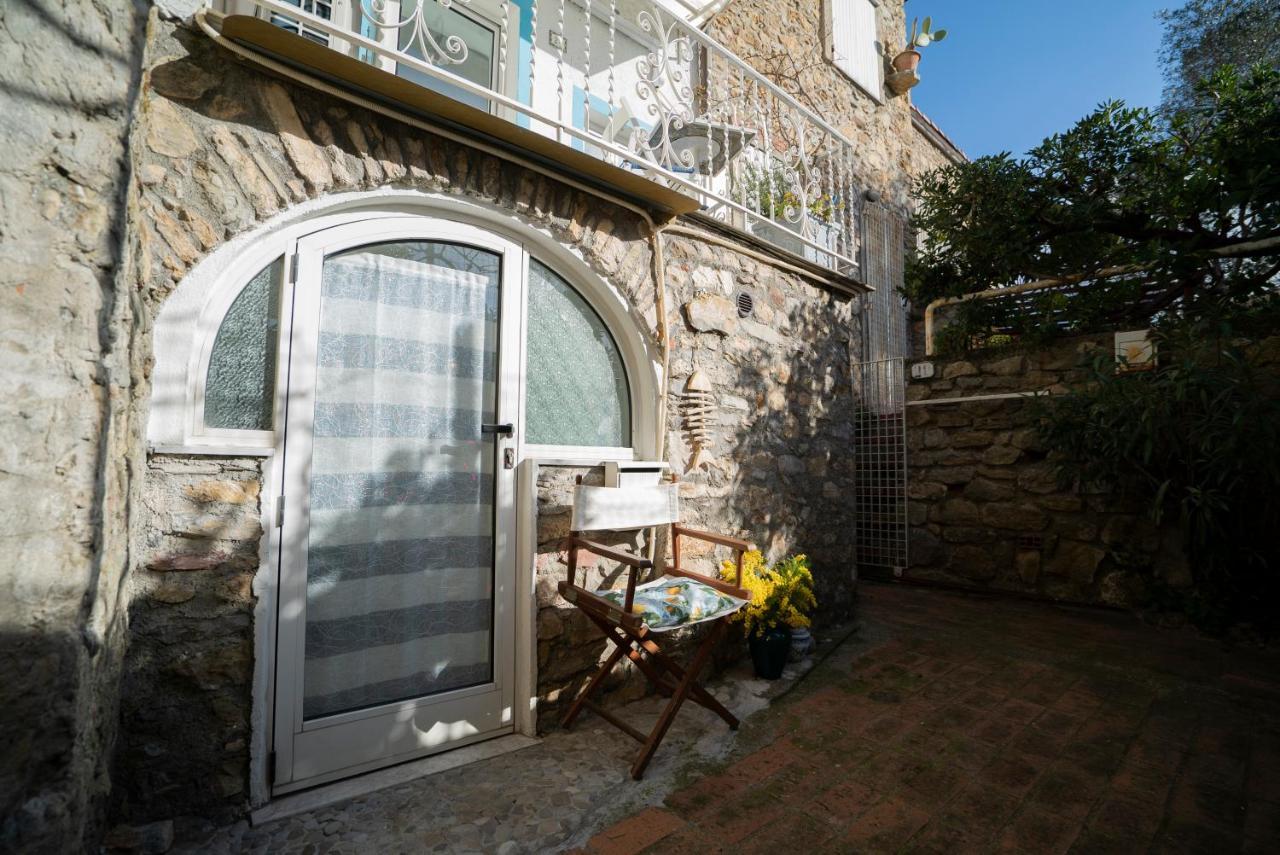 Ferienwohnung Borgo Antico - Il Nido Di Briciola Lerici Exterior foto